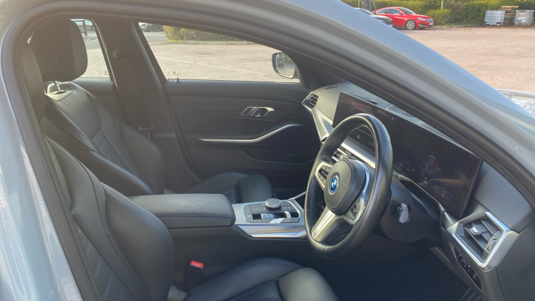 BMW 3 Series 330e M Sport 4dr Step Auto Saloon